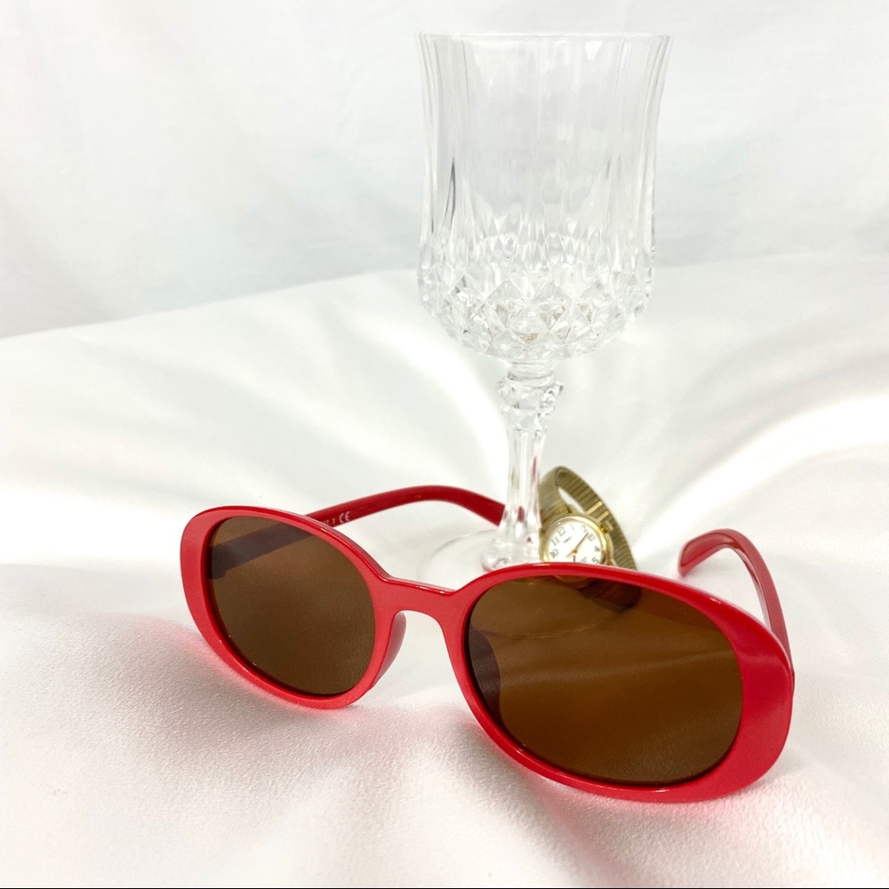 Vintage 80's Classic Red Round Oval Sunglasses
